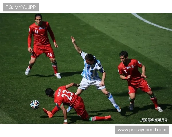 马赛3-1击败朗斯，终结对手十连胜助巴黎登顶