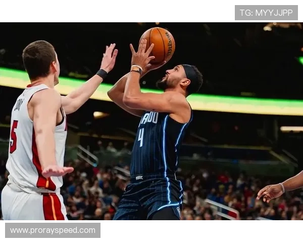 魔术热火东南区内战,阿德巴约对决班凯罗 魔术热火东南区内战,阿德巴约对决班凯罗