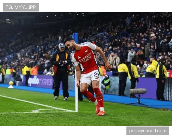 维拉公园球场将迎来关键战,两队赛前均加练定位球防守部署